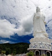 buddha statue in son tra peninsula
