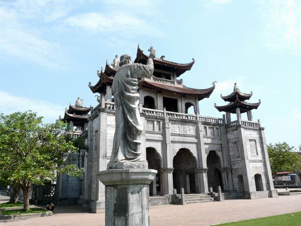 nhà thờ đá Phát Diệm