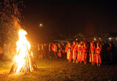 Lễ hội nhảy lửa cầu may của người Pà Thẻn ở Hà Giang